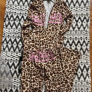 NWT Von Dutch Roxy Set